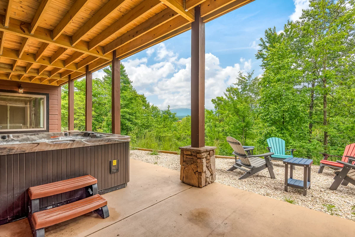 Hot tub and lounge area